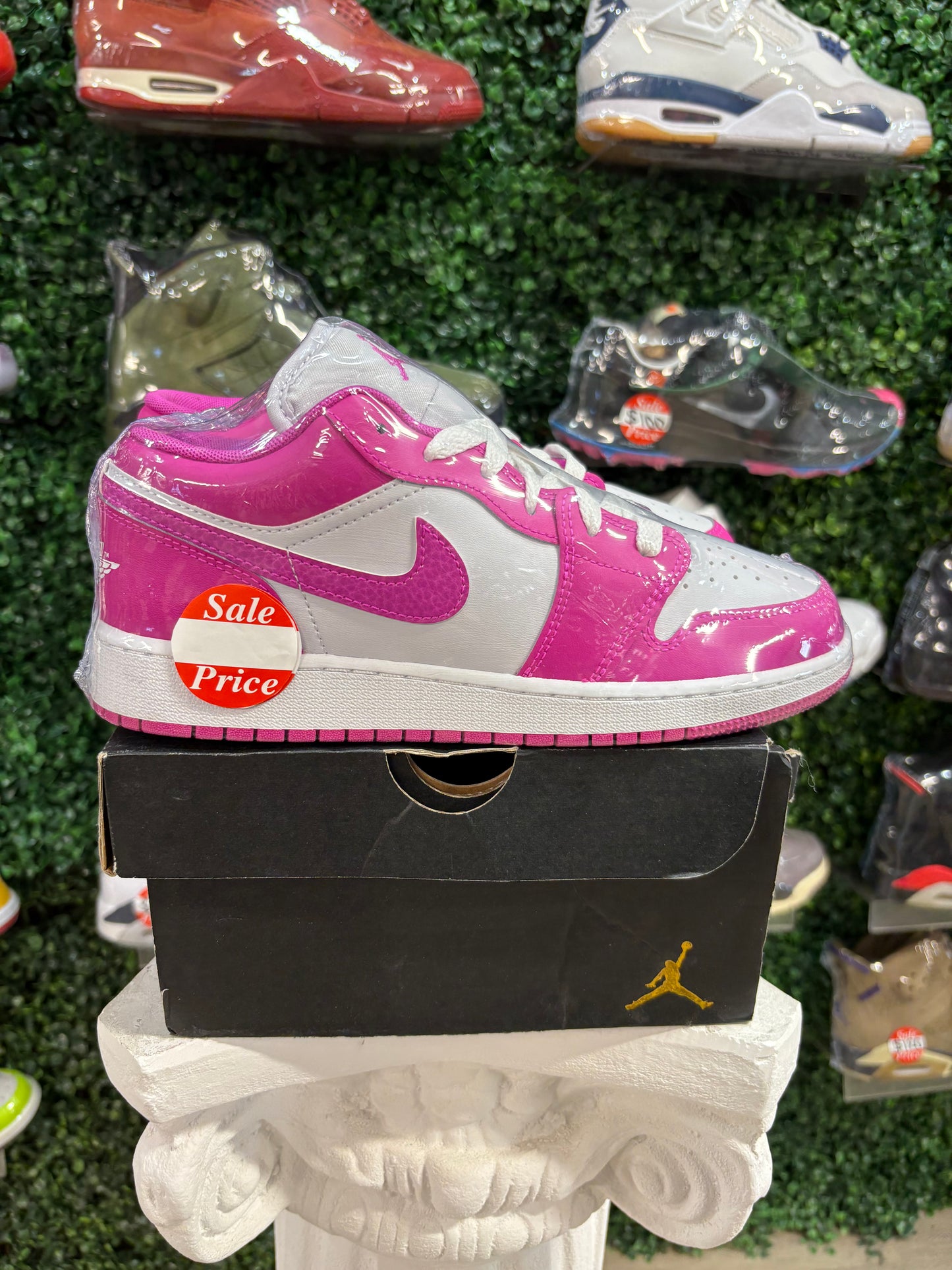 Jordan 1 Low “Fire Pink”