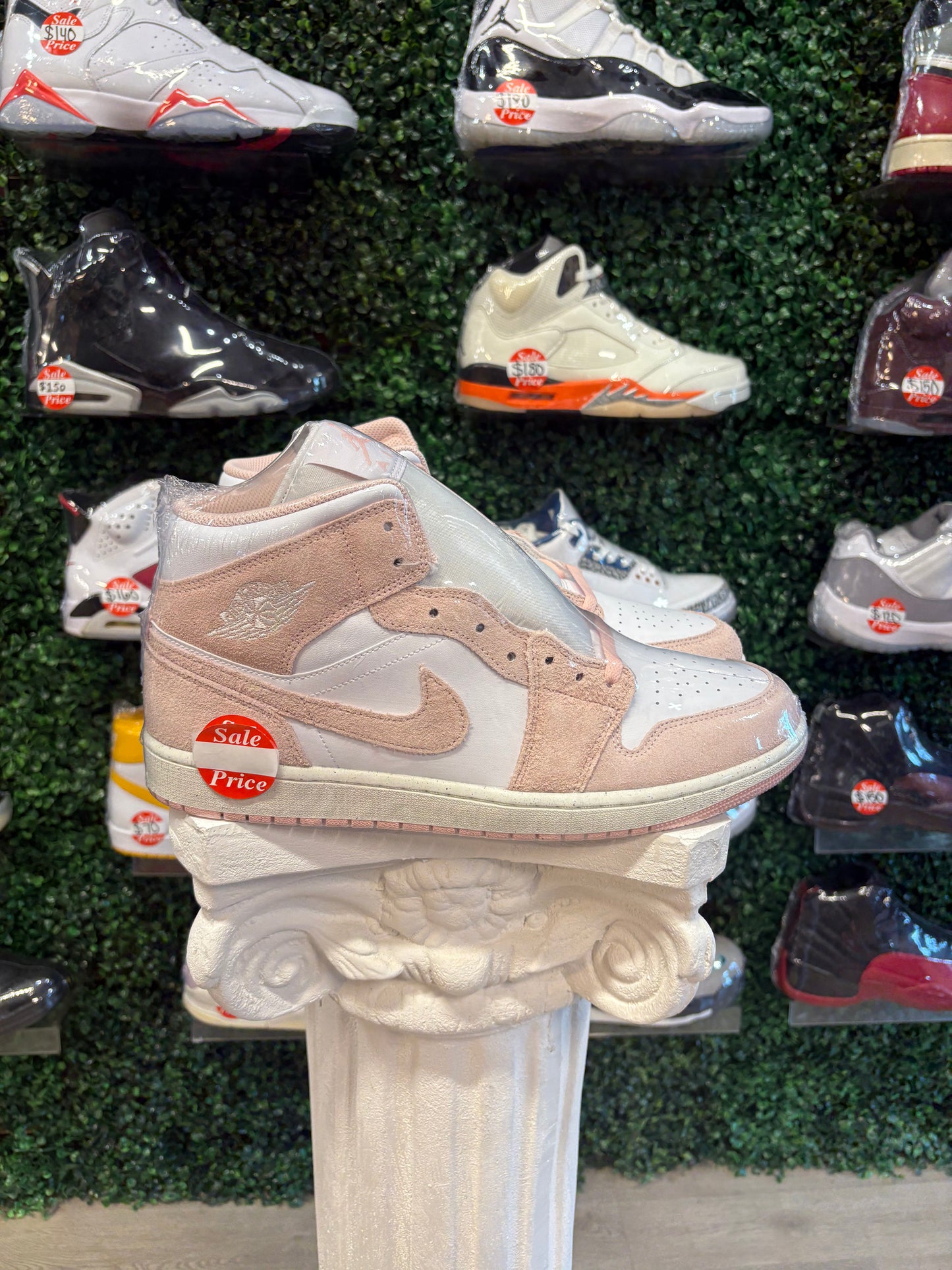 Jordan 1 Mid “Pink”