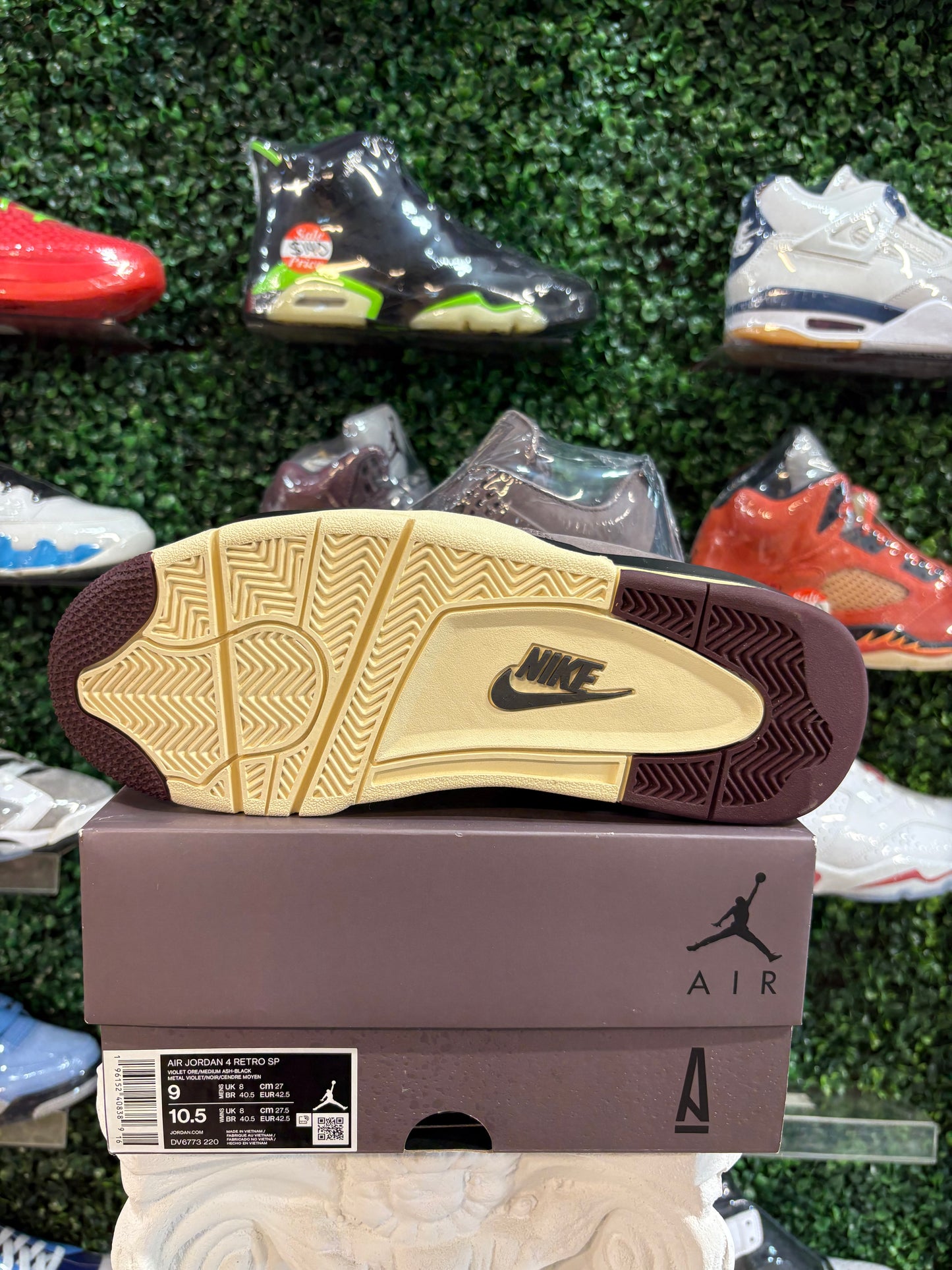 Jordan 4 “A Ma Maniere”