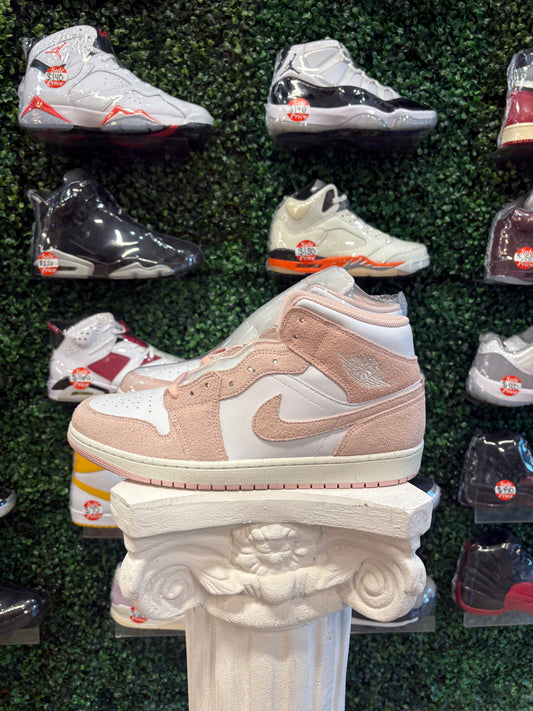 Jordan 1 Mid “Pink”
