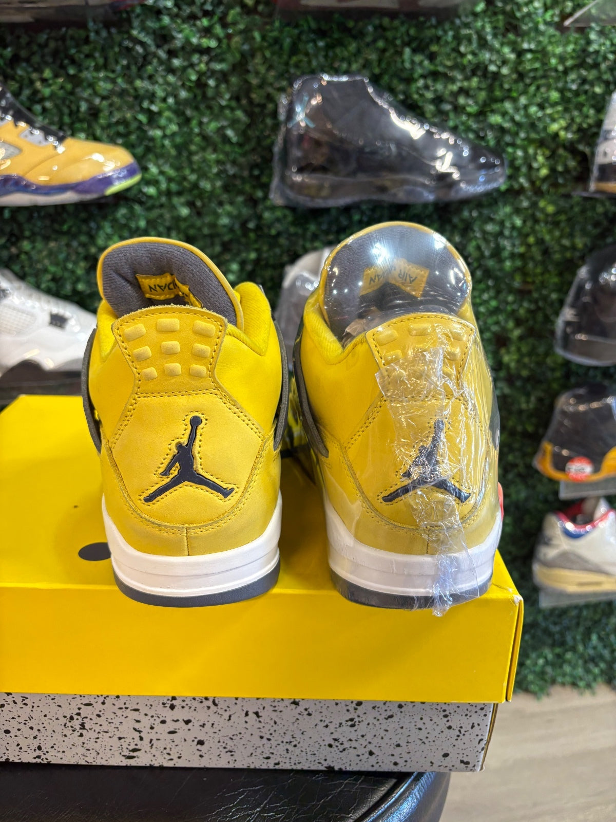Air Jordan 4 Retro “Lightning” 2021 Men’s 8.5